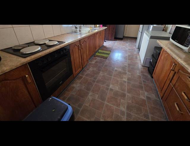3 BEDROOM HOUSE FOR SALE IN SECUNDA